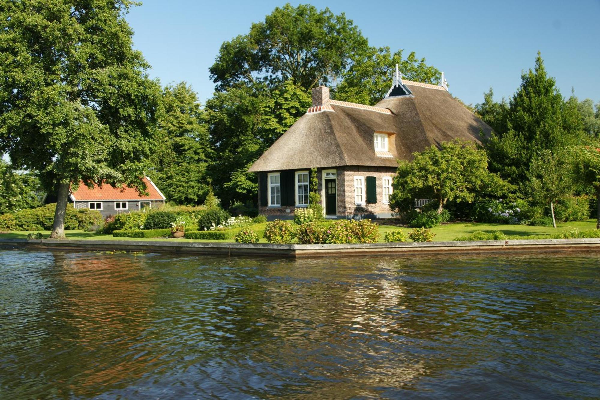 Hotel - Restaurant - Cafe- Geertien Blokzijl Luaran gambar